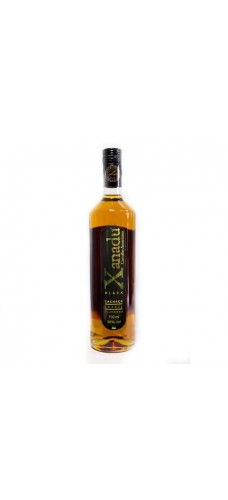 Cachaça Xanadu Ouro Black